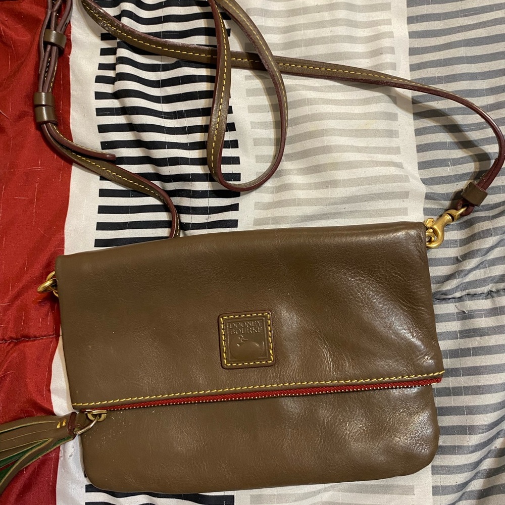 Dooney & Bourke crossbody. Only carried a couple me times.